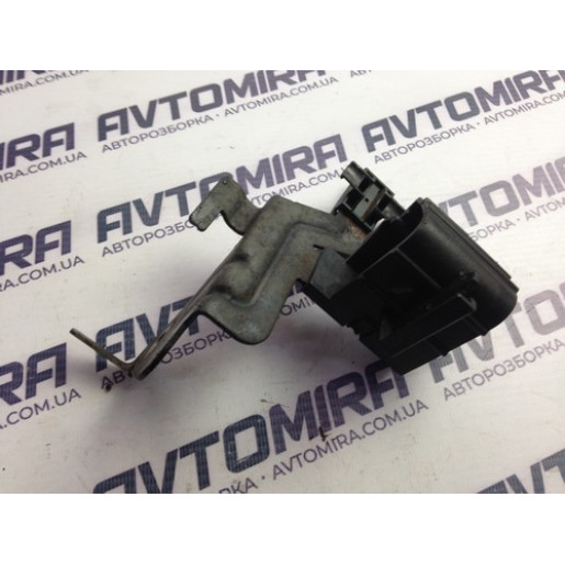 Кронштейн проводки Skoda Octavia A5 Combi 2004-2013 1K0971615DD